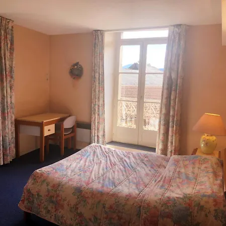 Adonis D'hotes Bed & Breakfast